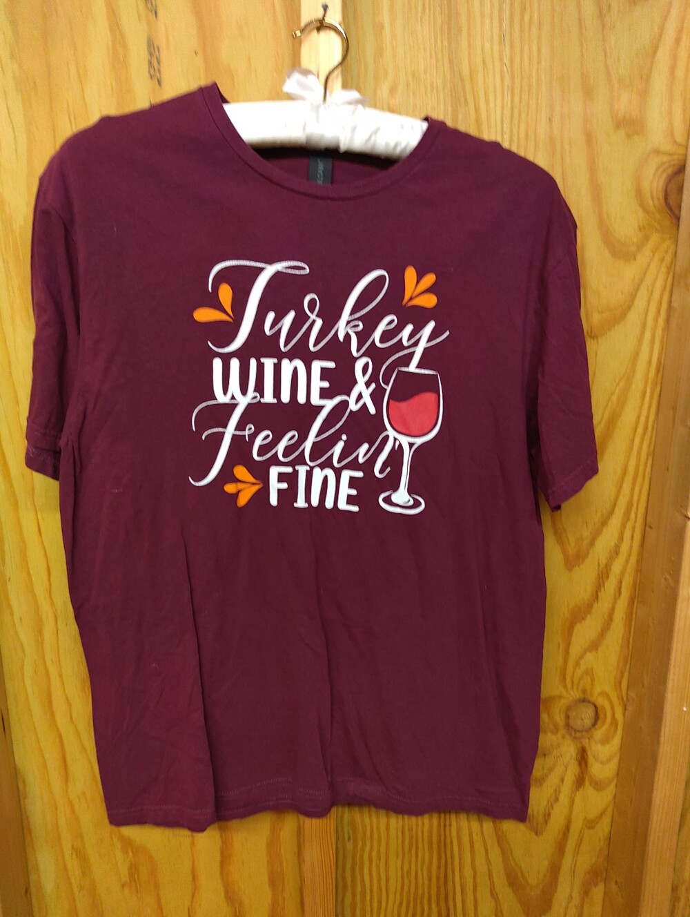 Gildan Softstyle Thanksgiving T-Shirt Burgundy Large Turkey Wine Feelin Fine